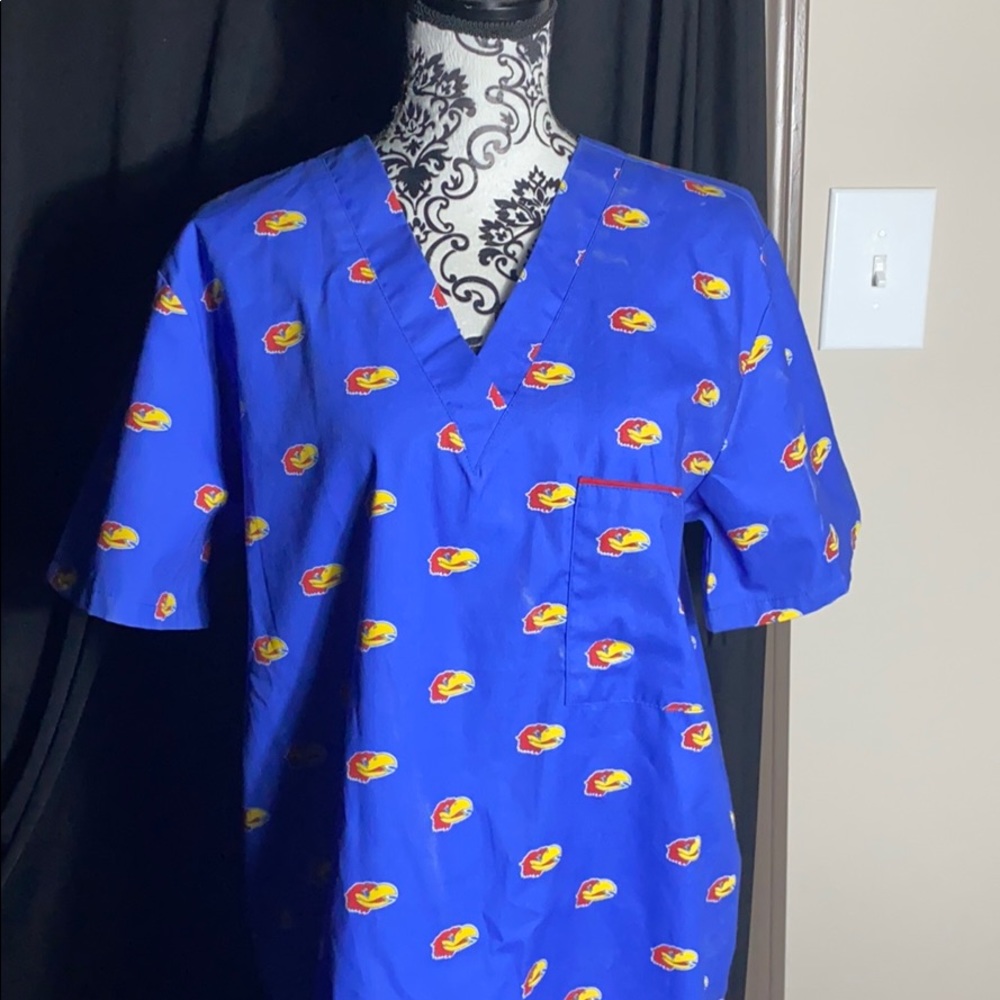 Ku Scrub top